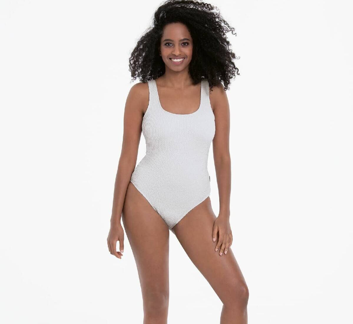 ROSA FAYA wit badpak