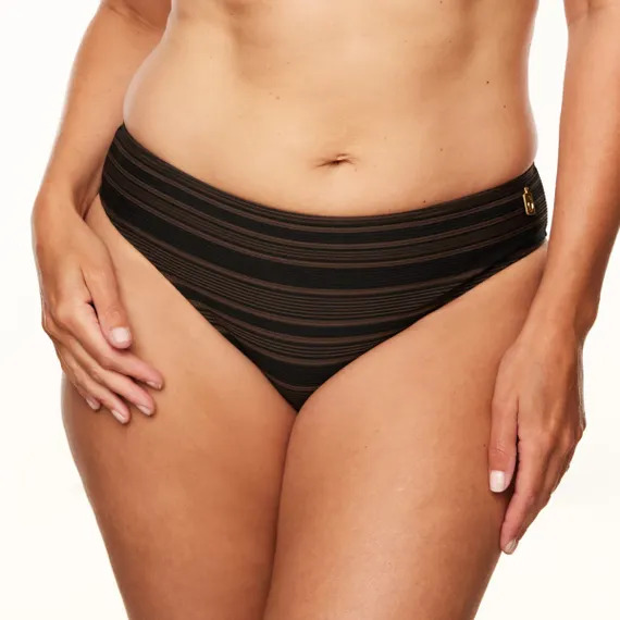 Annadiva The Valley Rio Brief