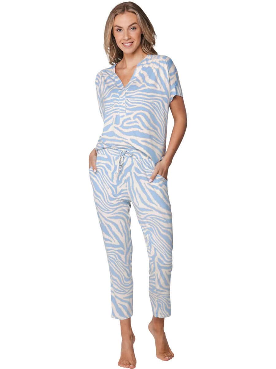 PASTUNETTE Pyjama licht blauw met knoopjes